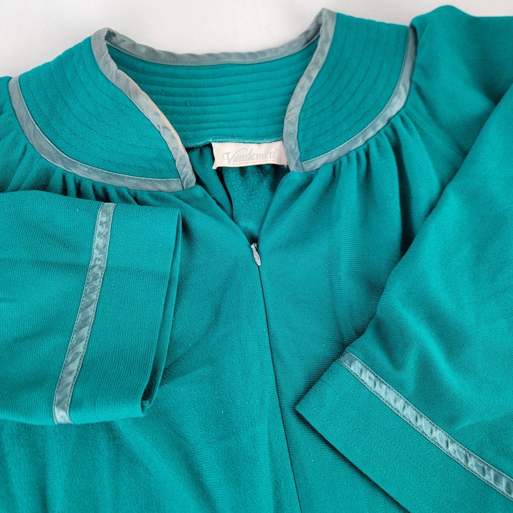 Vandemere Vintage Teal Green Zip Front Robe Quilted Yoke Long Sleeve Housecoat